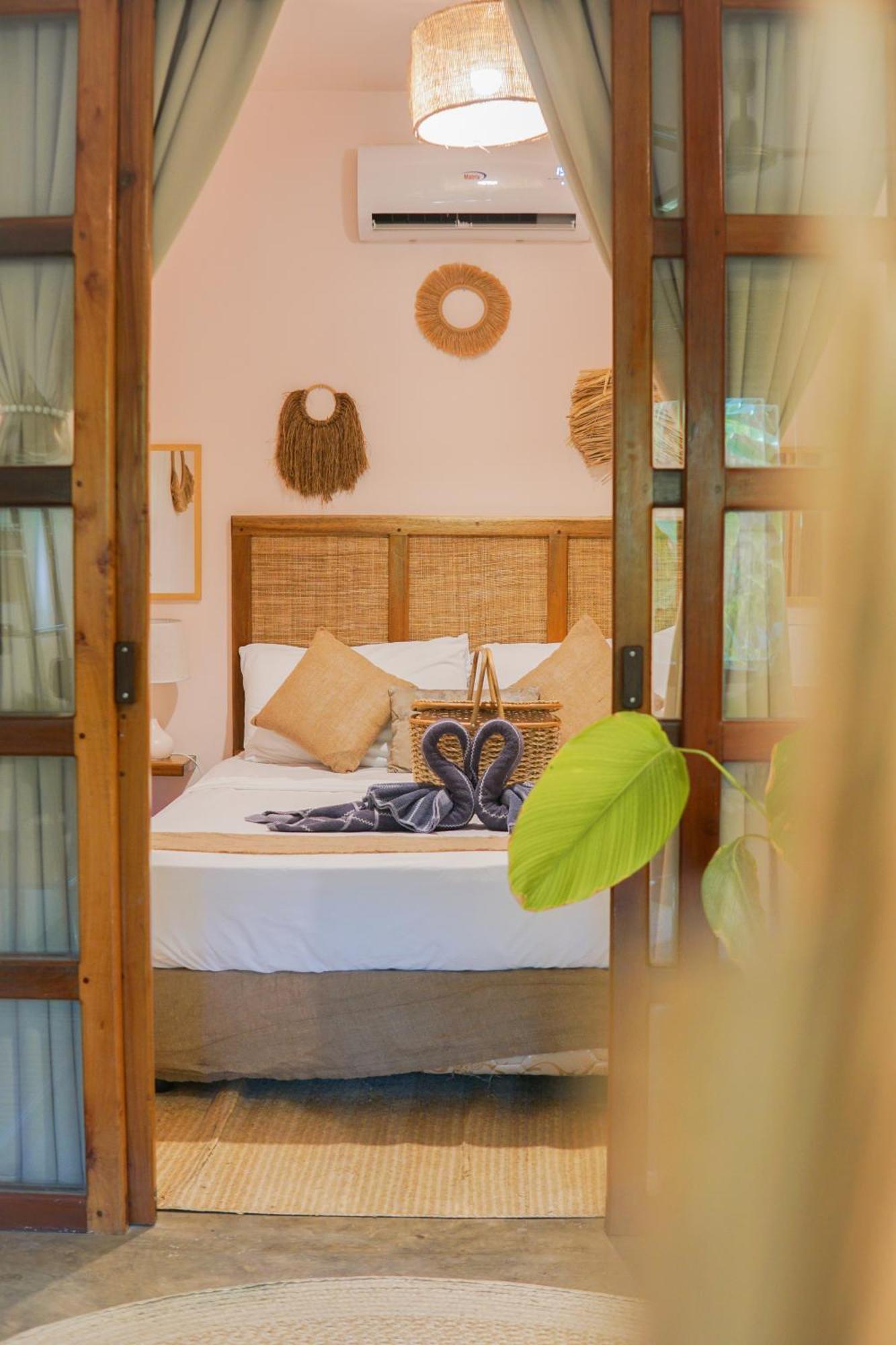 Greenhouse Siargao Roadside Boutique Apartments General Luna  Εξωτερικό φωτογραφία